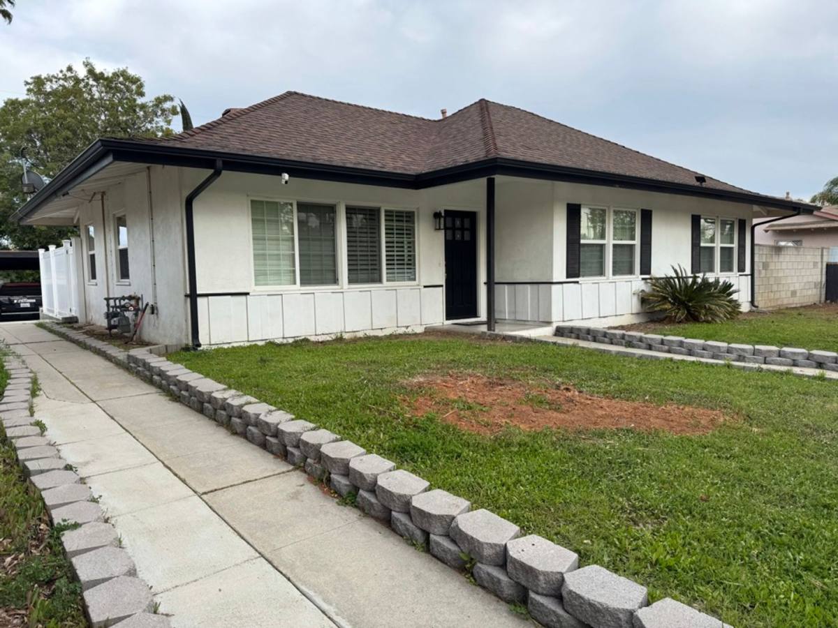 House for rent at 7840 Woodlake Ave, Canoga Park, CA 91304