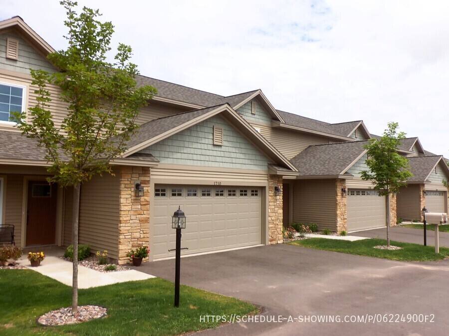 House for rent at 1710 N Creek Circle, Marquette, MI 49855