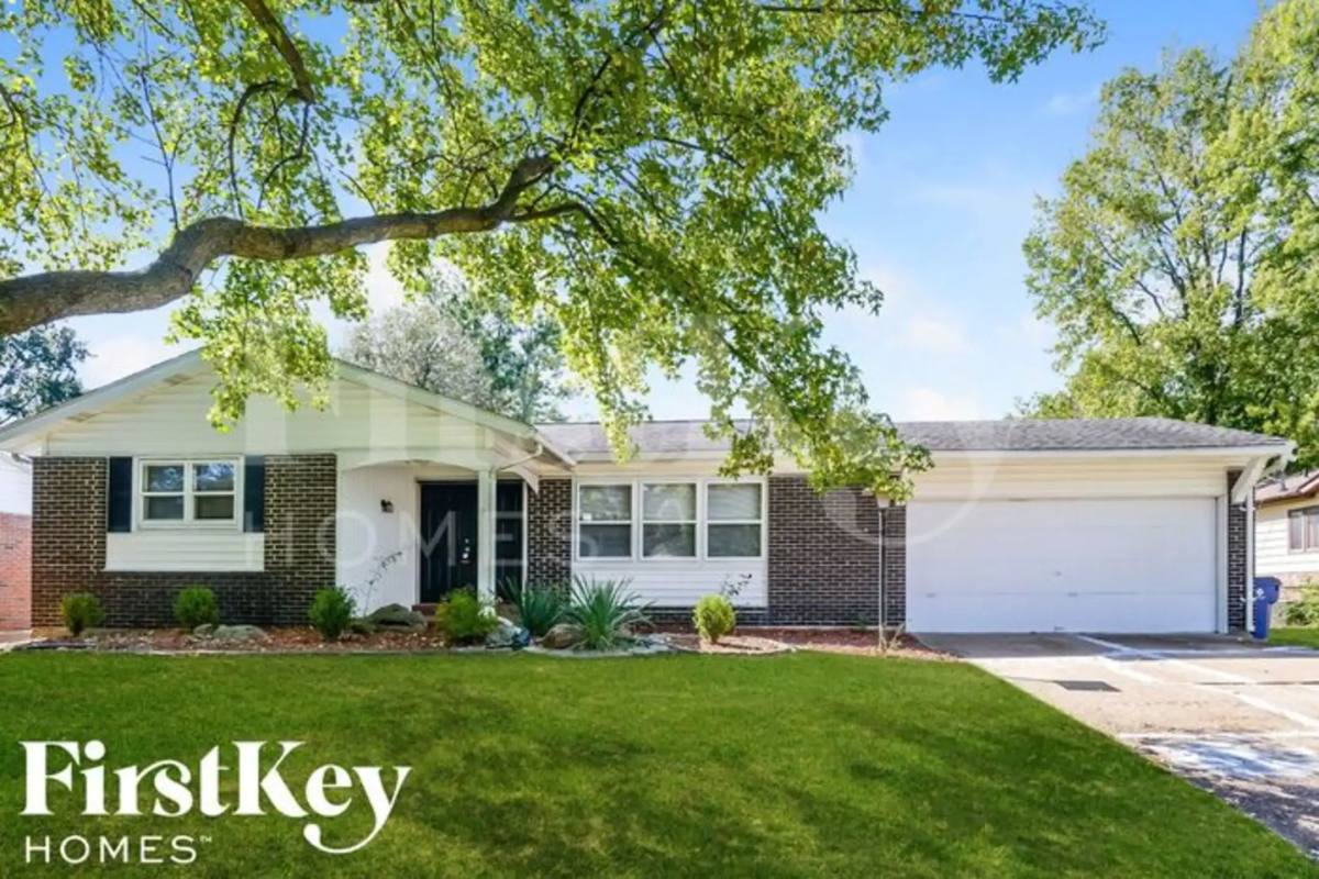 House for rent at 2881 Wintergreen Dr, Florissant, MO 63033