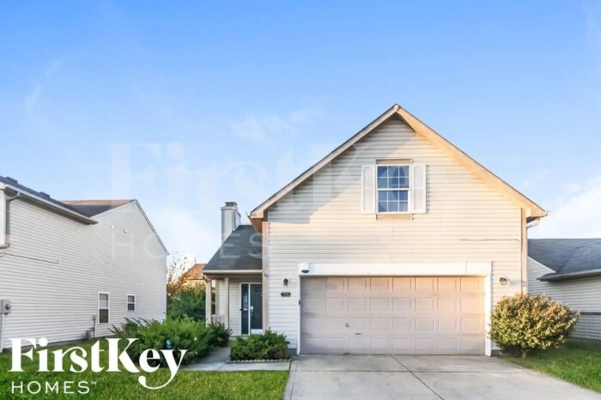 House for rent at 7138 Jupiter Dr, Indianapolis, IN 46241