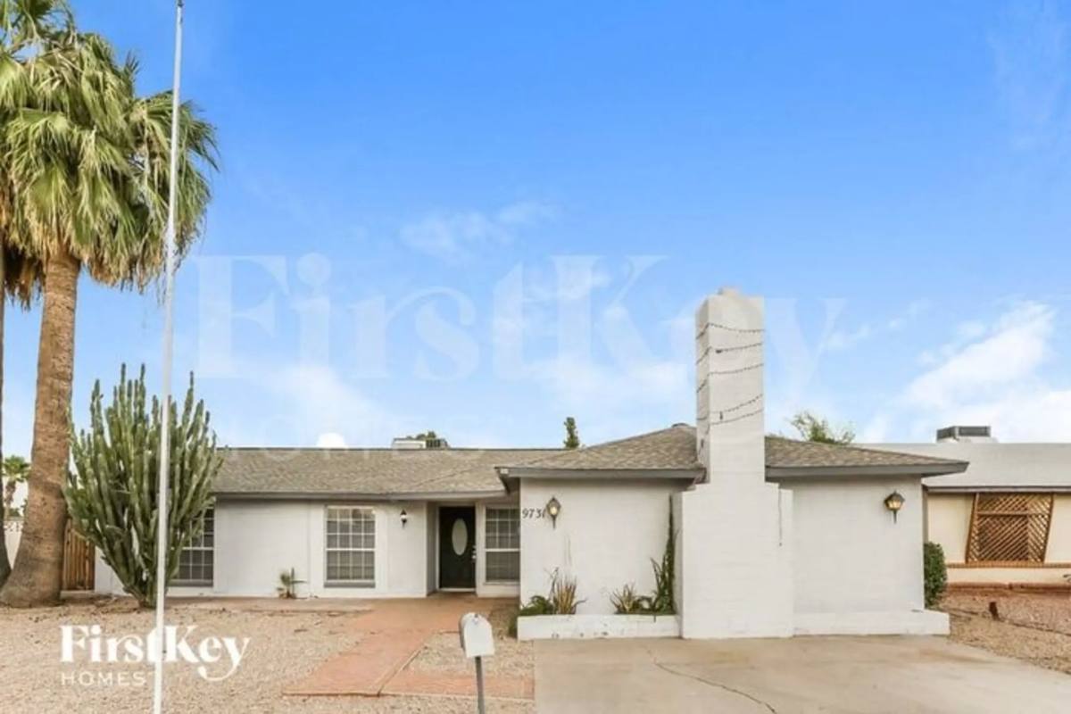 House for rent at 9731 N 56th Dr, Glendale, AZ 85302