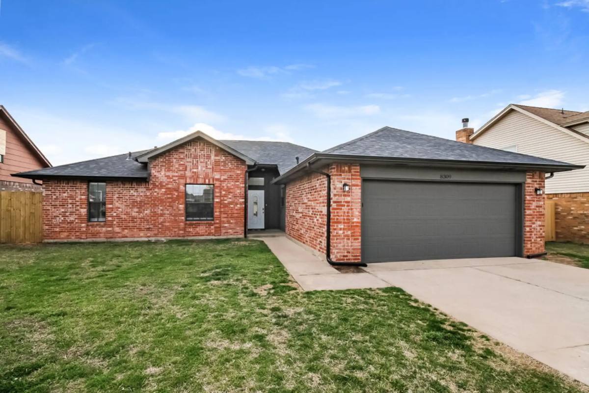 House for rent at 8309 Stonewood Dr, Oklahoma City, OK 73135