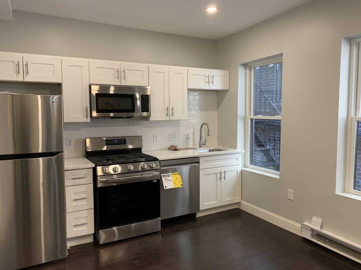 Apartment for rent at 51 Charter St #3, Boston, MA 02113