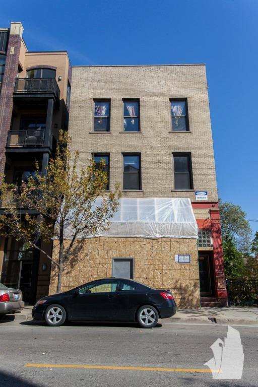 Apartment for rent at 1813 N Milwaukee Ave #3F, Chicago, IL 60647