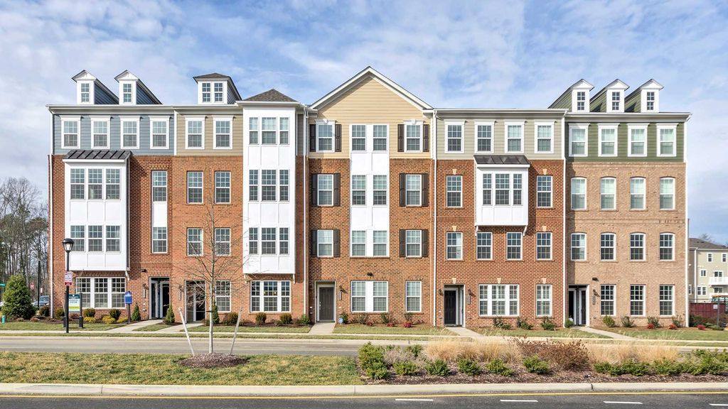 Townhouse for rent at 4344 Bon Secours Parkway #B, Henrico, VA 23233