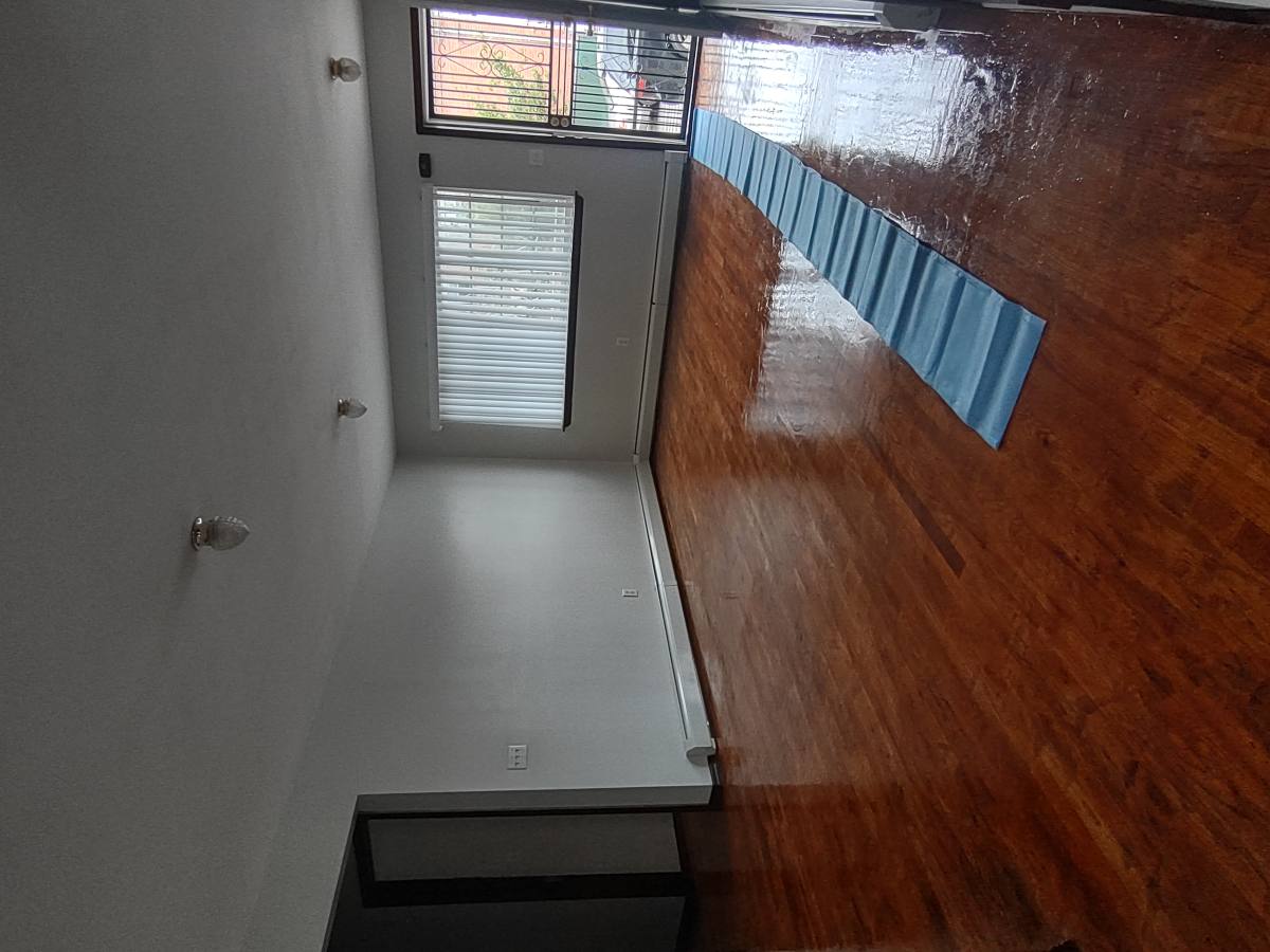 Apartment for rent at 372 Warwick St & Glenmore Ave, Brooklyn, NY 11207