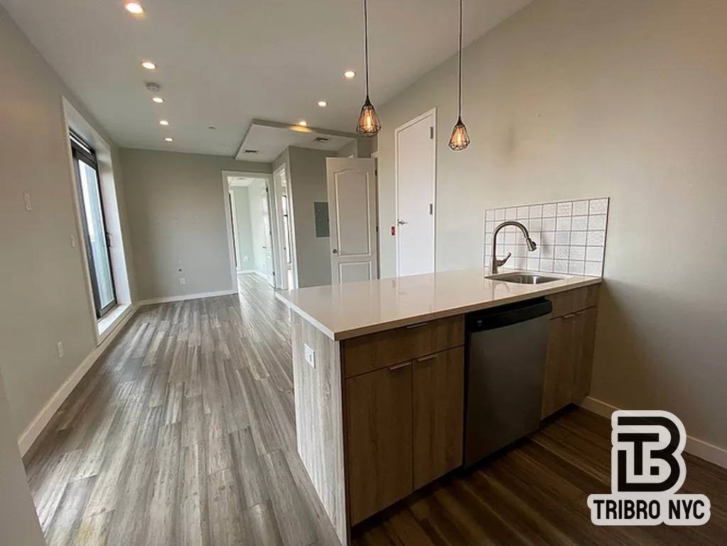 Apartment for rent at 313 52nd St #5B, Brooklyn, NY 11220