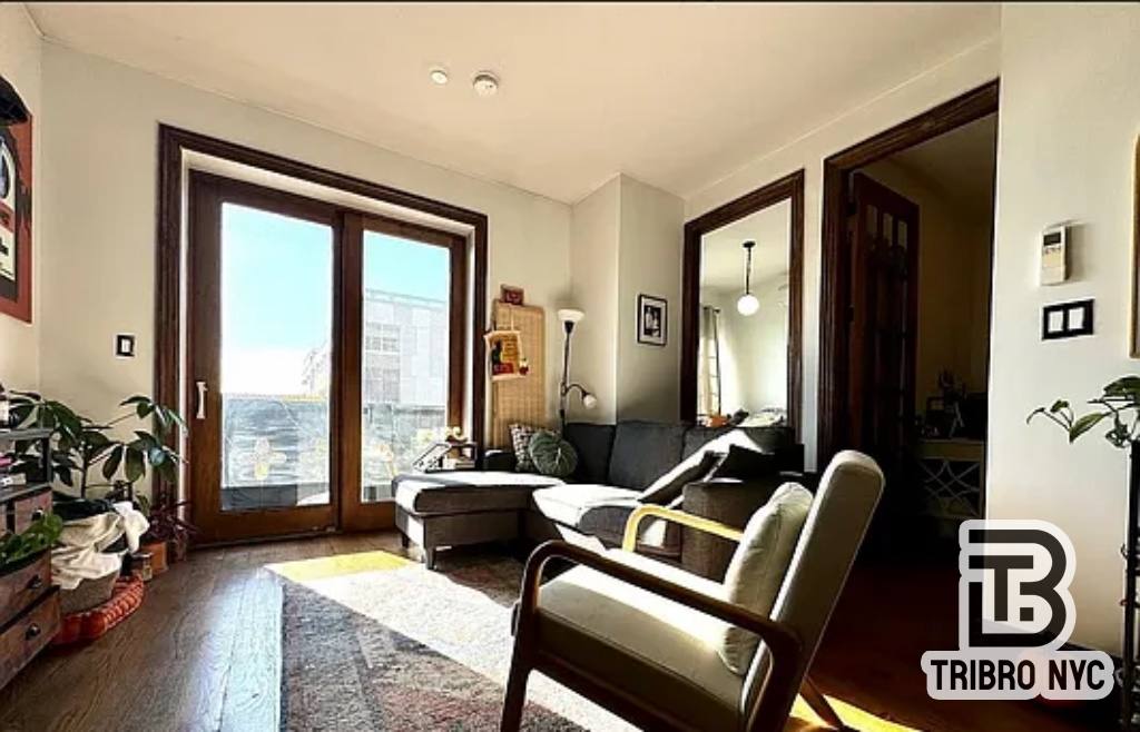 Apartment for rent at 871 Grand St #3A, Brooklyn, NY 11211