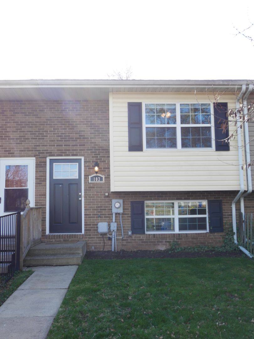 Townhouse for rent at 103 Carnival Dr, Taneytown, MD 21787