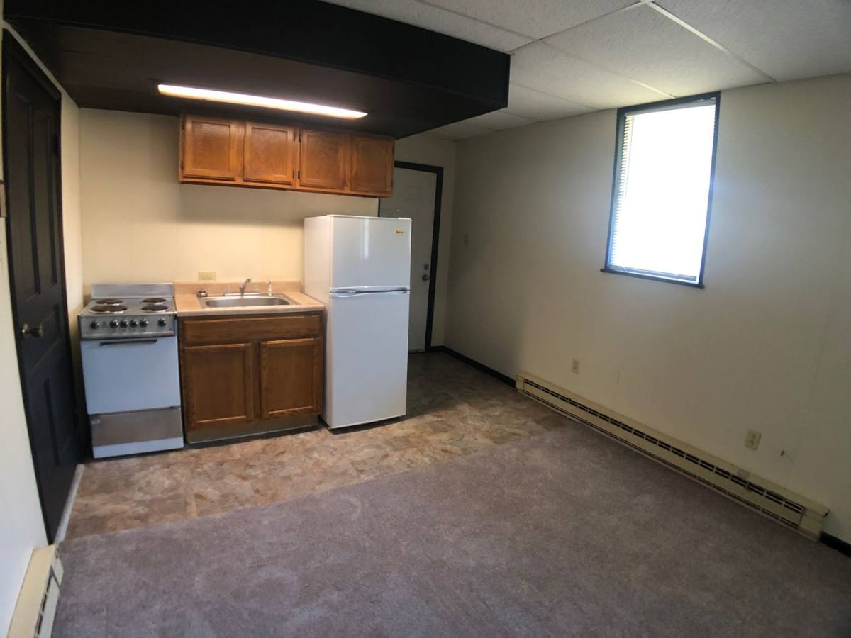 Apartment for rent at 562 - 564 E Maiden St, Washington, PA 15301