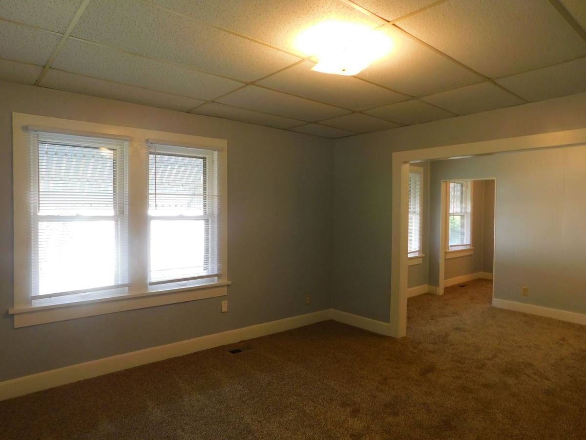 Apartment for rent at 320 W 2nd, El Dorado, KS 67042