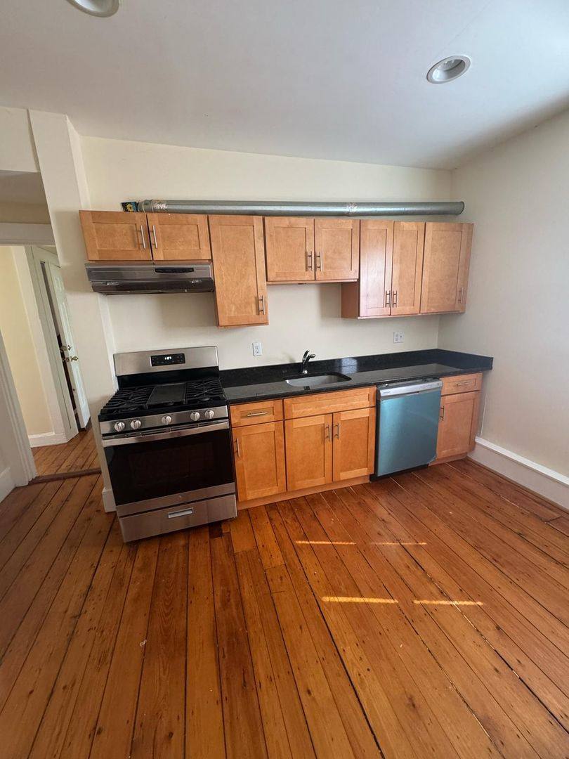 Apartment for rent at 10-28 Centennial Place, Framingham, MA 01701
