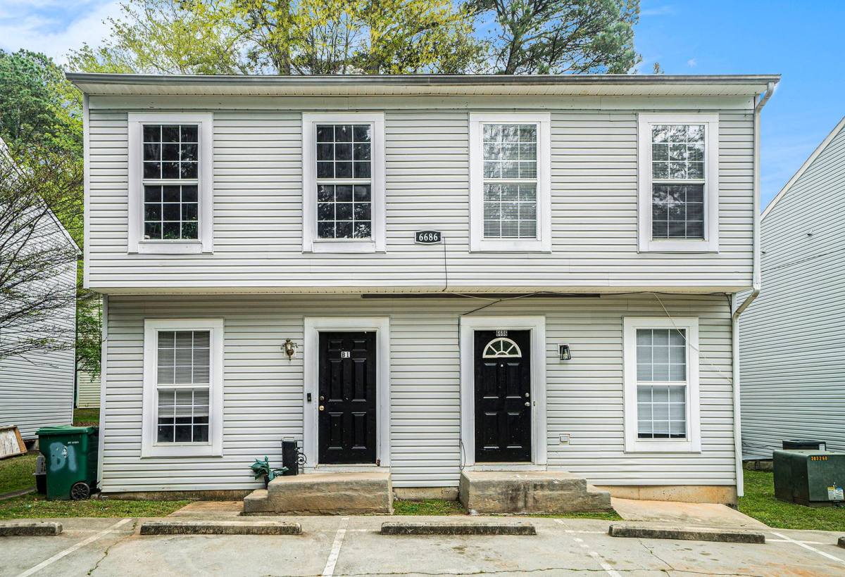 Townhouse for rent at 6686 Chupp Road, B2 2676 Rd, Lithonia, GA 30058