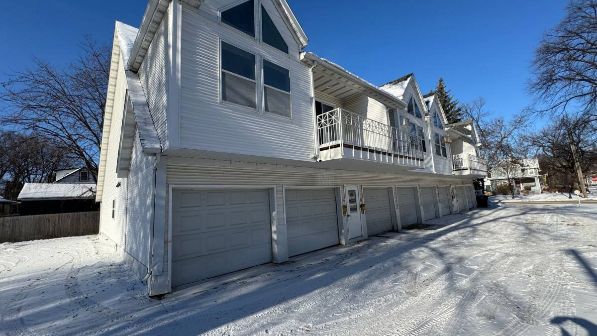 Apartment for rent at 1334 5th Ave S, Fargo, ND 58103