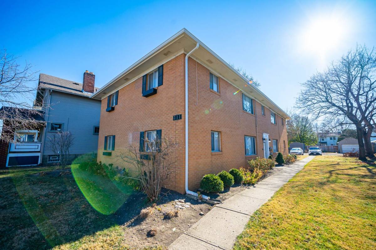 Apartment for rent at 311 Jenkins Ave, Columbus, OH 43207