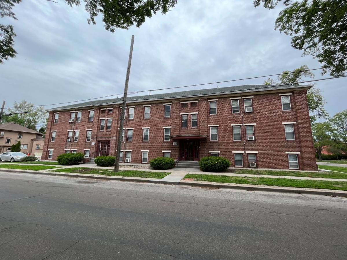 Apartment for rent at 2535 N 49th St, Lincoln, NE 68504
