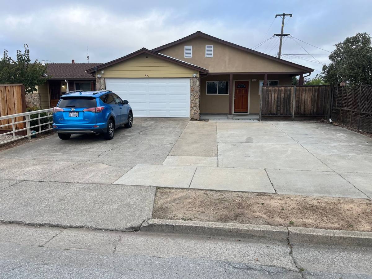 Apartment for rent at 691 Welburn Ave Adu, Gilroy, CA 95020