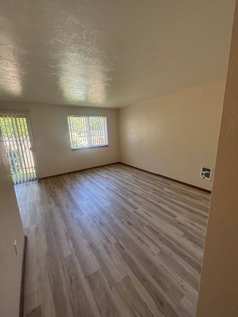 Apartment for rent at 90 Hansard Ave, Lebanon, OR 97355