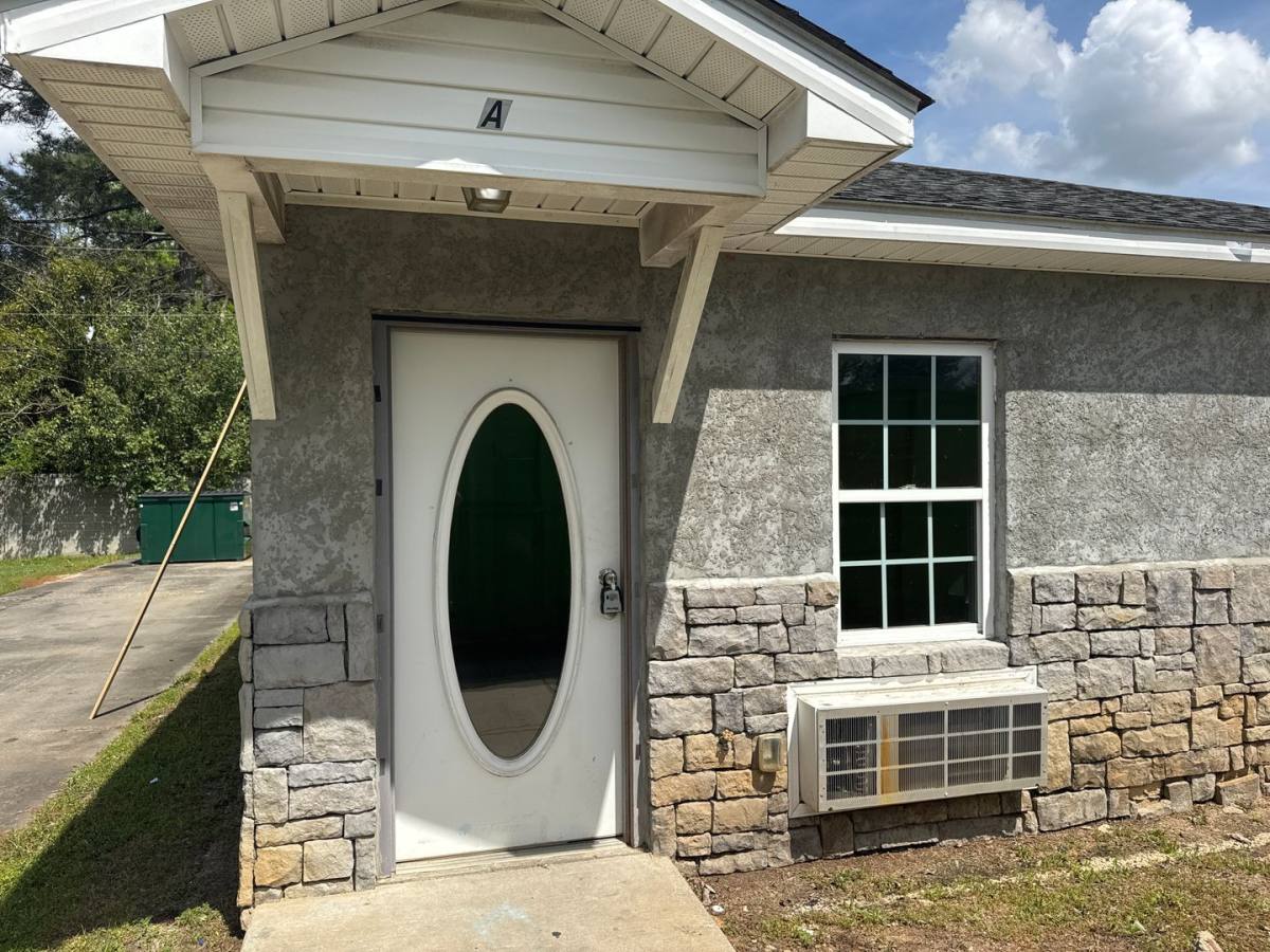 Apartment for rent at 100 Kittrell St, Dublin, GA 31021