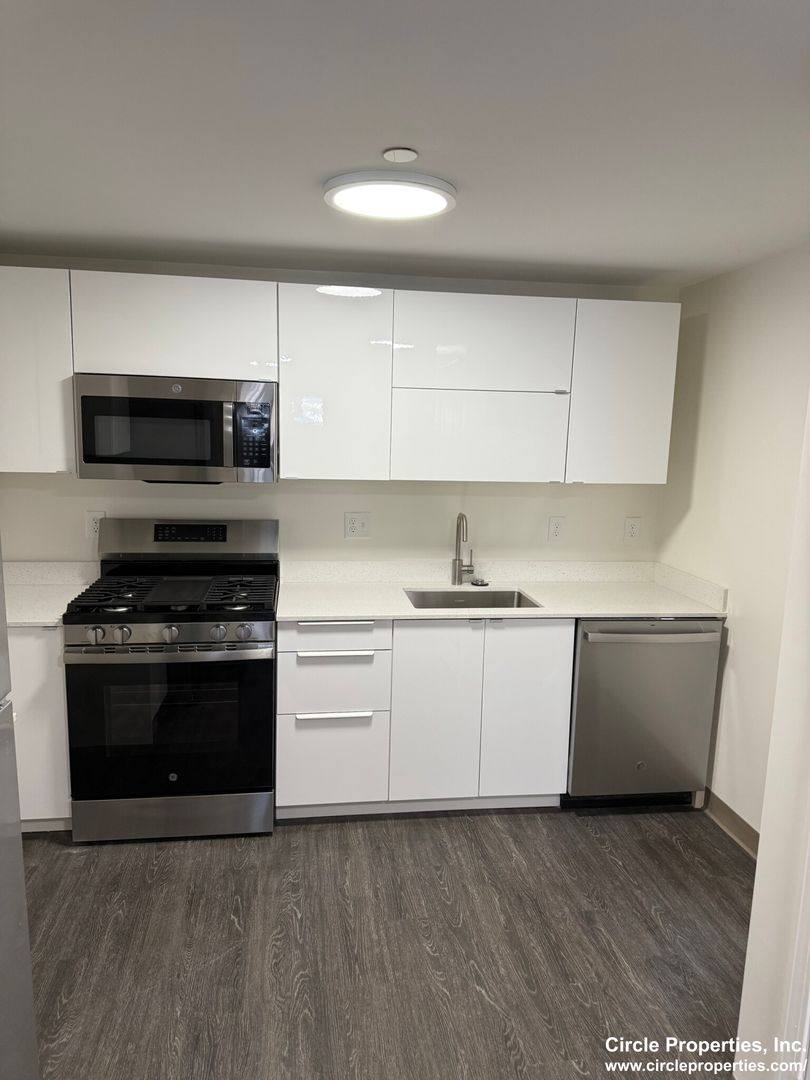 House for rent at 17 Darling St #5, Roxbury Crossing, MA 02120