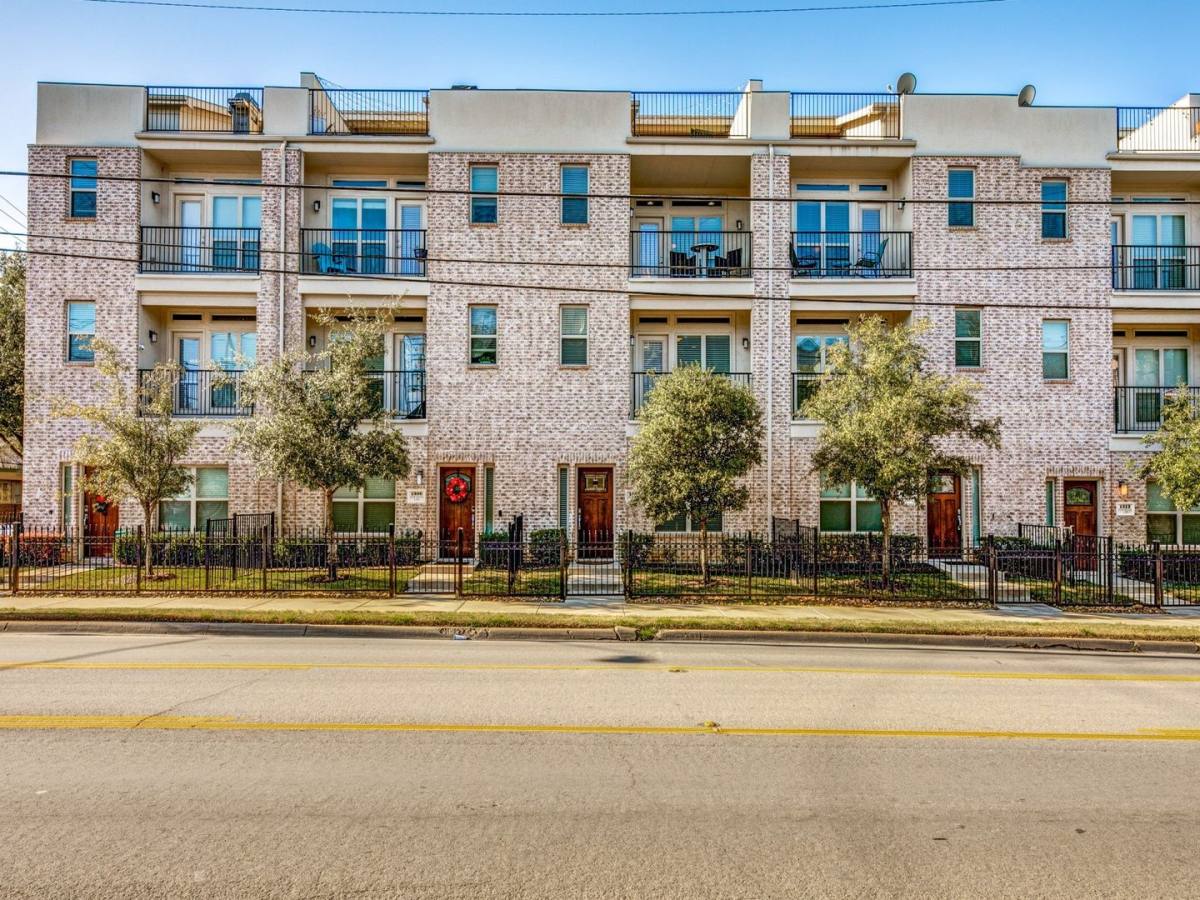 Condo for rent at 1308 Palm Springs Lane, Dallas, TX 75204