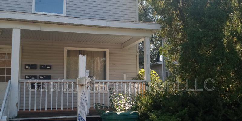 Apartment for rent at 1016 N Capitol Ave #3, Lansing, MI 48906