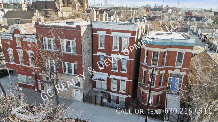 Apartment for rent at 2307 S Leavitt St #1, Chicago, IL 60608