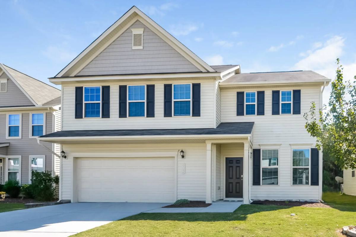 2764 Shepherd Valley St, Raleigh, NC 27610