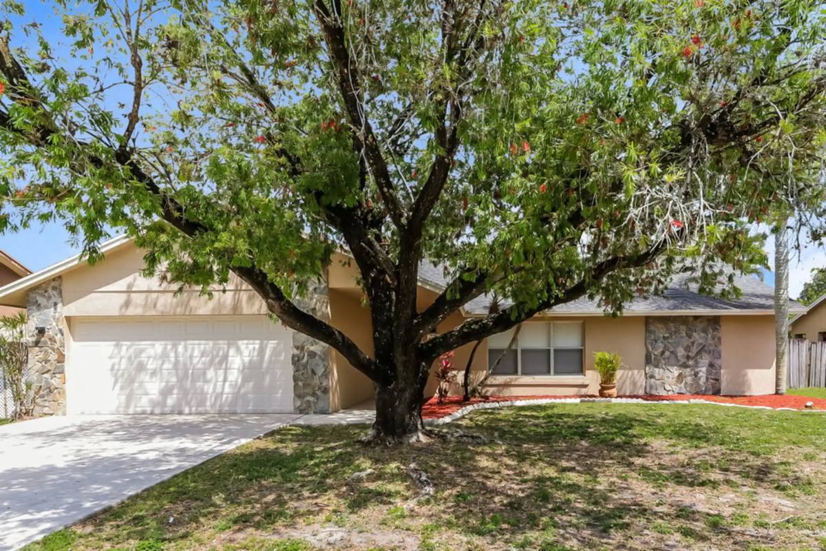 House for rent at 115 Valencia St, West Palm Beach, FL 33411