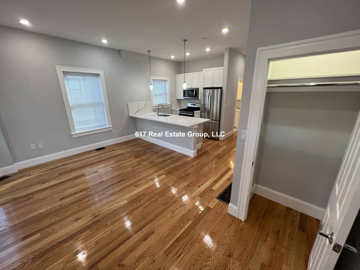 Apartment for rent at 29 Alpine St #1, Somerville, MA 02144