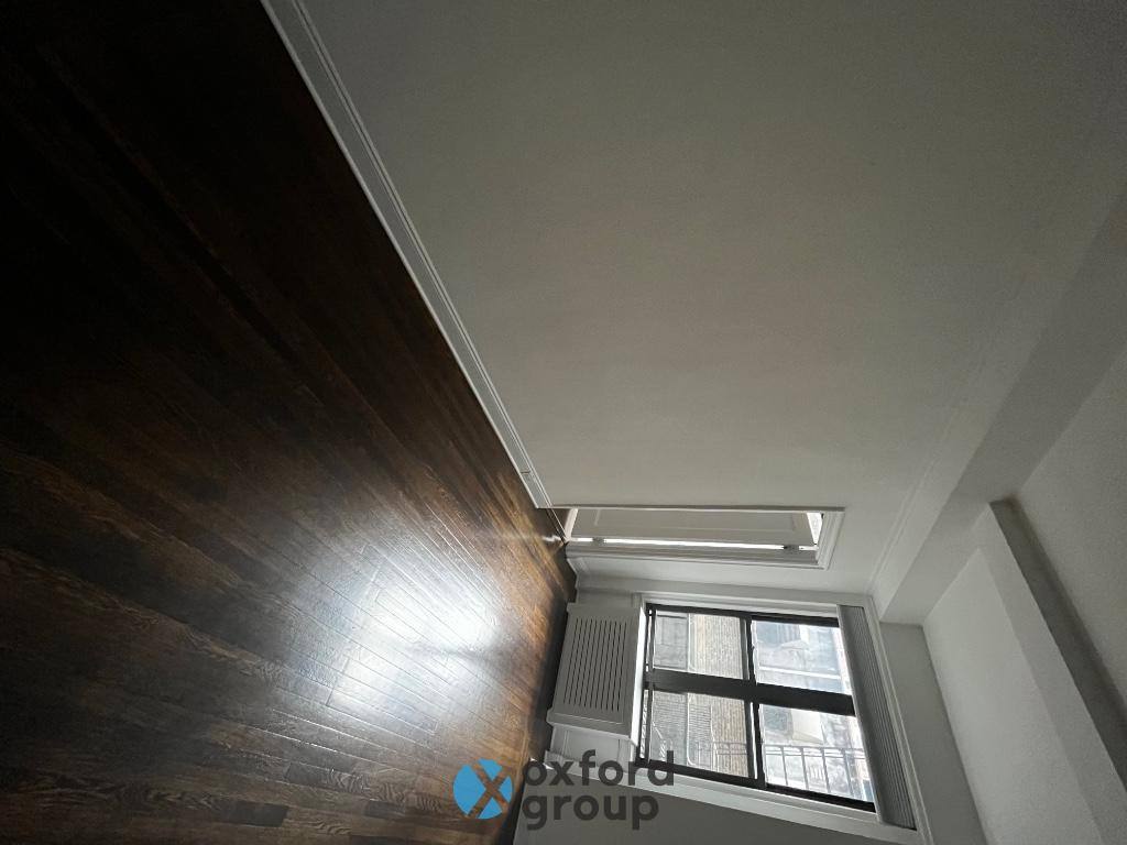 Apartment for rent at 140 E 46th St #6H, New York, NY 10017