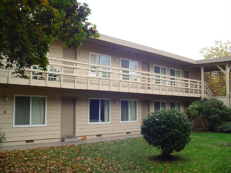 Apartment for rent at Washburne, 736 4th St #8, Springfield, OR 97477