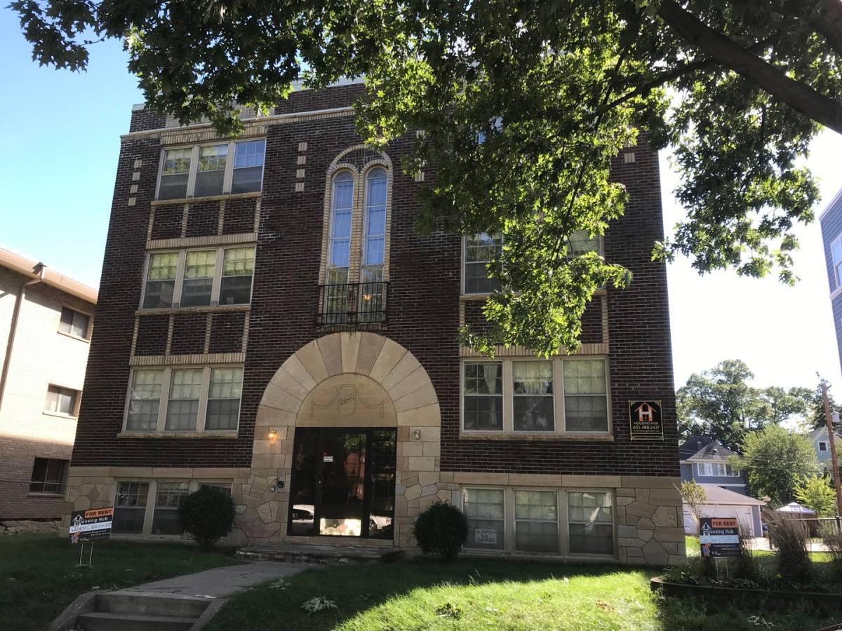 Apartment for rent at 2040 Grand Ave, Saint Paul, MN 55105
