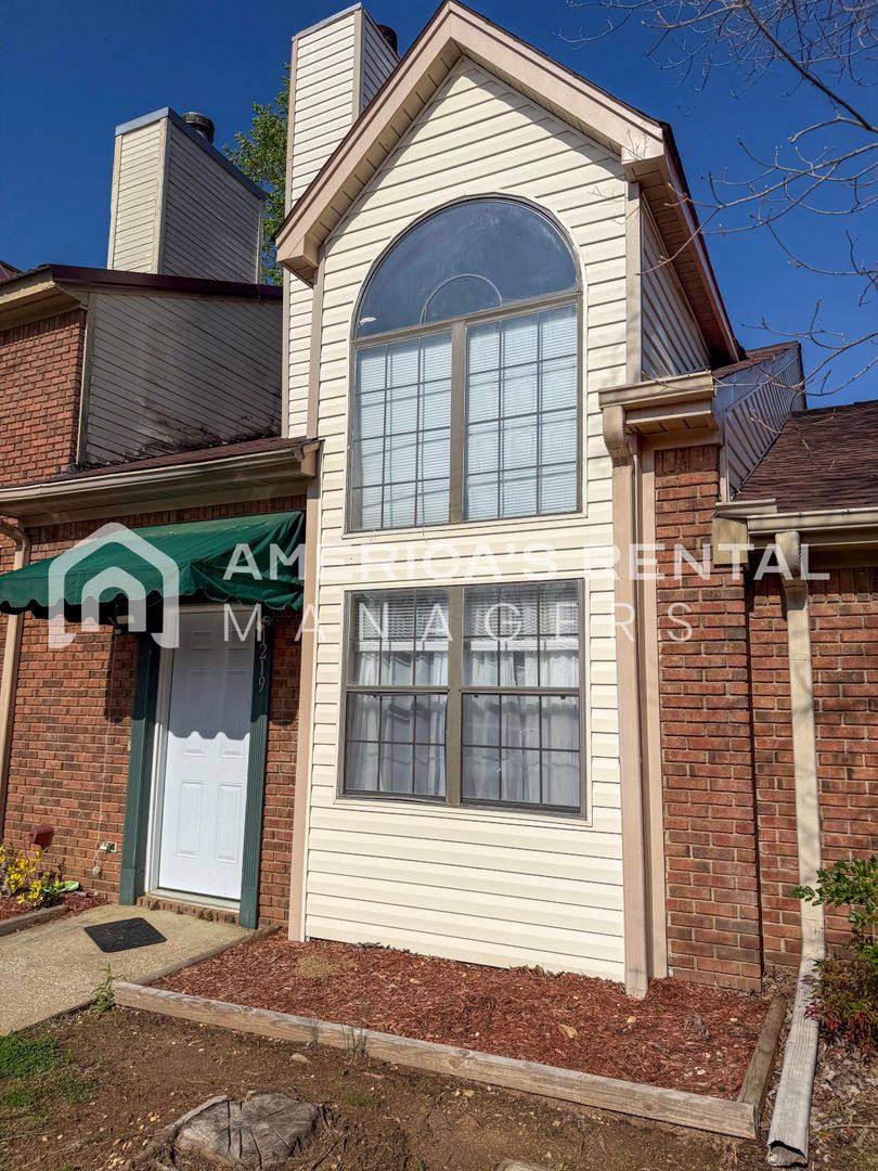 Townhouse for rent at 1219 Magnolia Place, Birmingham, AL 35215