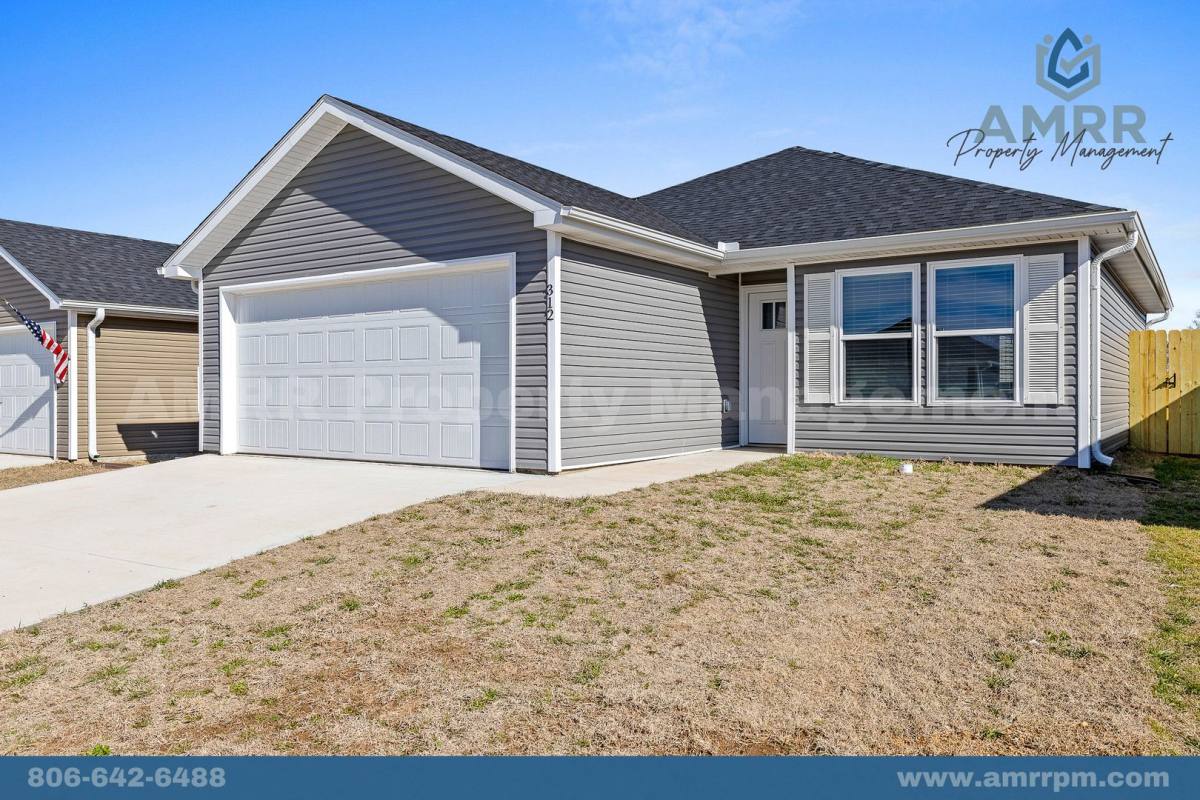 House for rent at 312 Honeybee Ave, Decatur, AR 72722