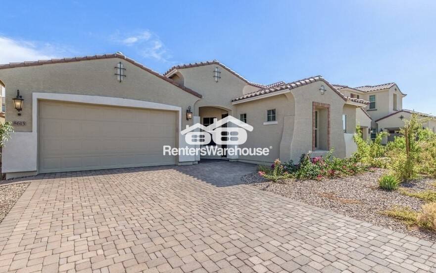 House for rent at 8615 W Solano Dr, Glendale, AZ 85305