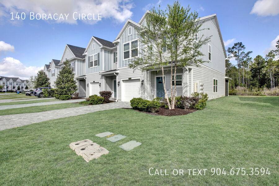 Townhouse for rent at 140 Boracay Circle, Saint Johns, FL 32259