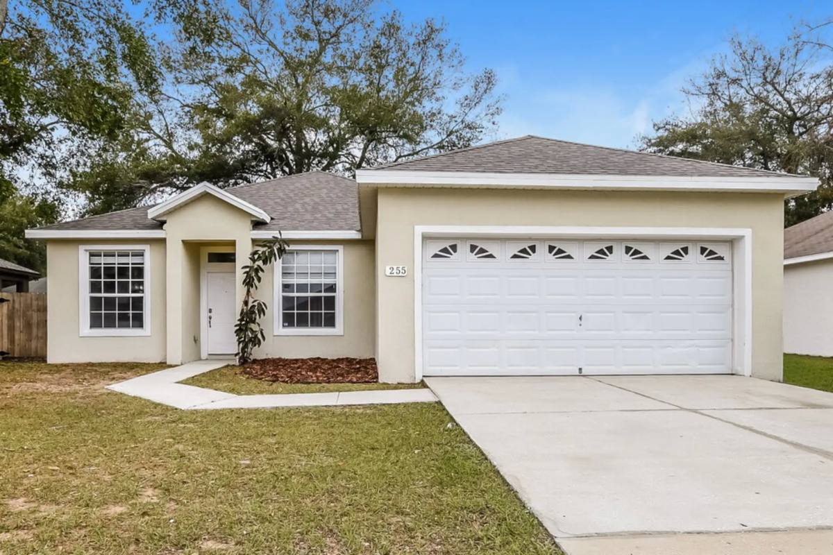 House for rent at 255 Ryans Ridge Ave, Eustis, FL 32726