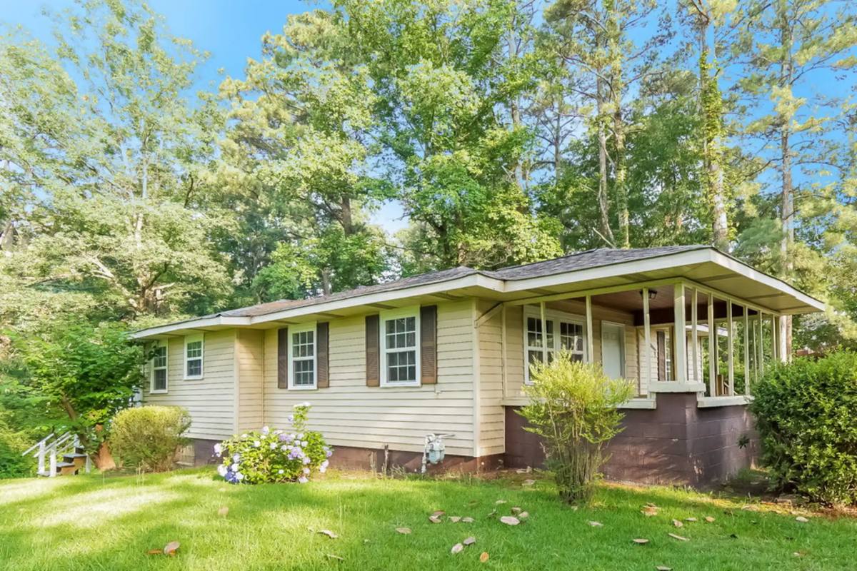 House for rent at 1116 Hayes Rd, Adamsville, AL 35005