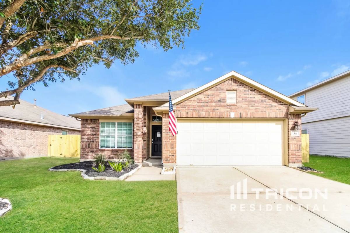 House for rent at 1511 Blossom Lane, Baytown, TX 77521