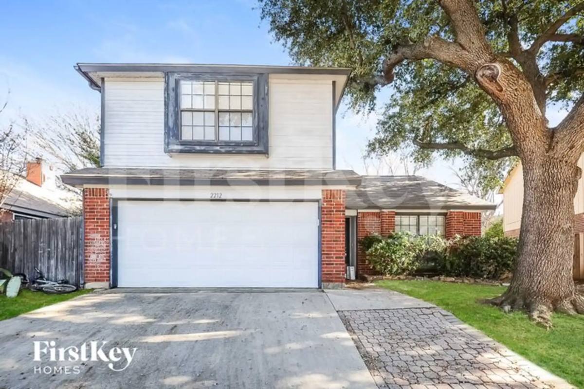 House for rent at 2212 Thistlewood Court, Grapevine, TX 76051