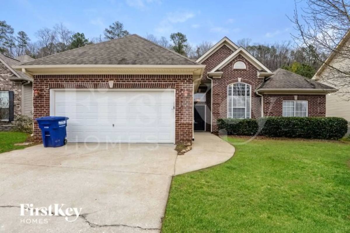 House for rent at 2338 Forest Lakes Lane, Sterrett, AL 35147