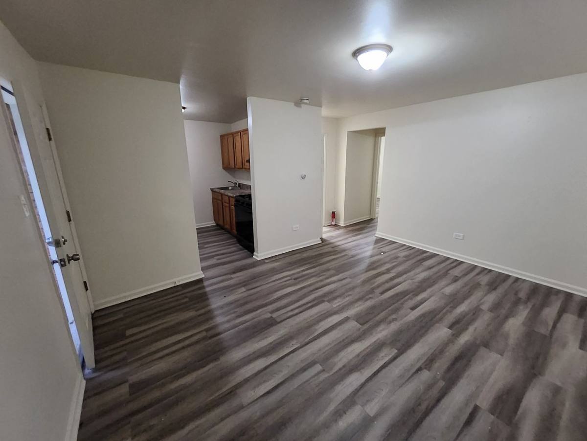 Apartment for rent at 6650-58 S Drexel Ave, Chicago, IL 60637