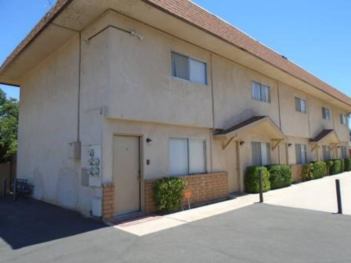 Apartment for rent at 2231 Palm A-L, Bakersfield, CA 93304