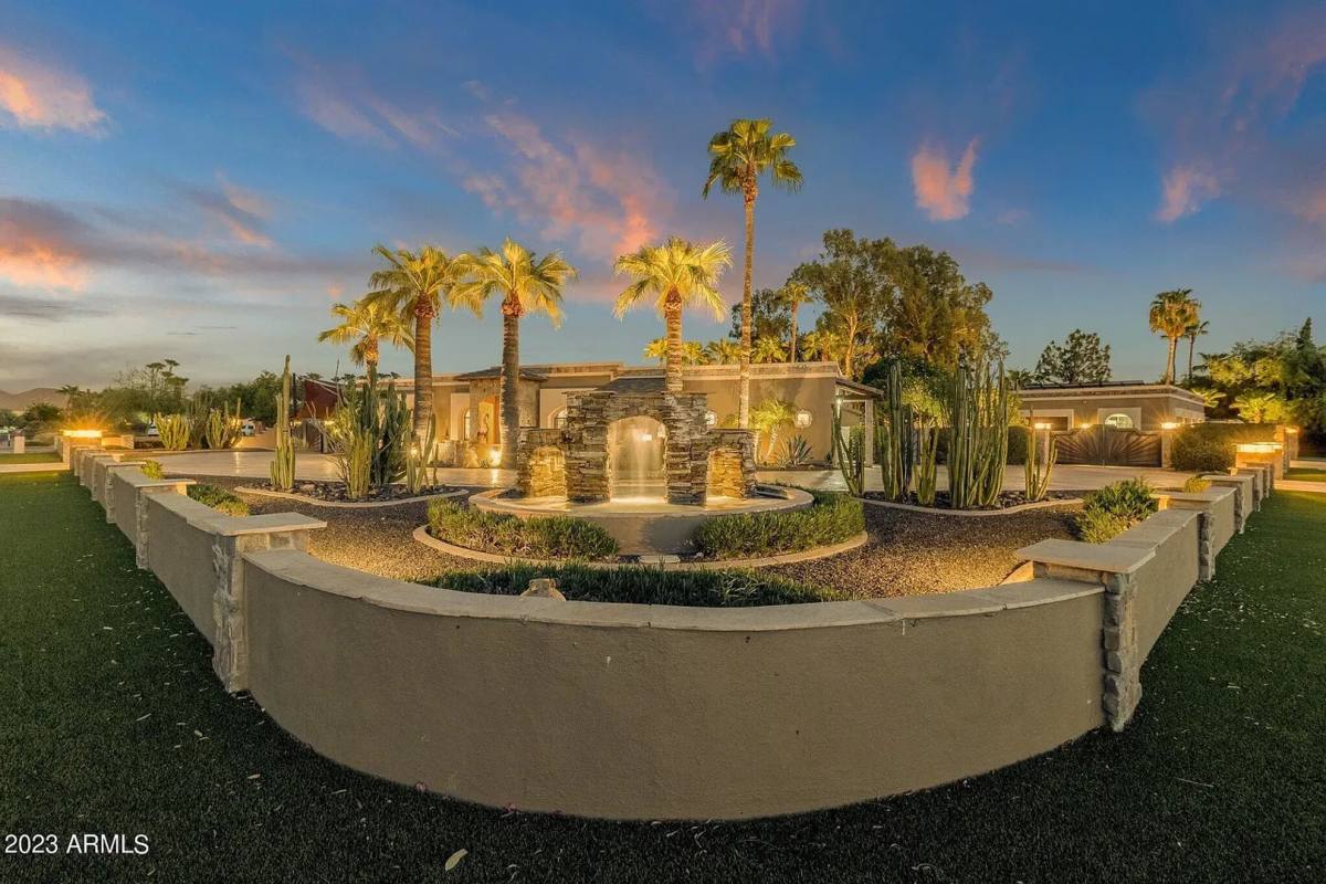 House for rent at 8205 E Redfield Rd, Scottsdale, AZ 85260