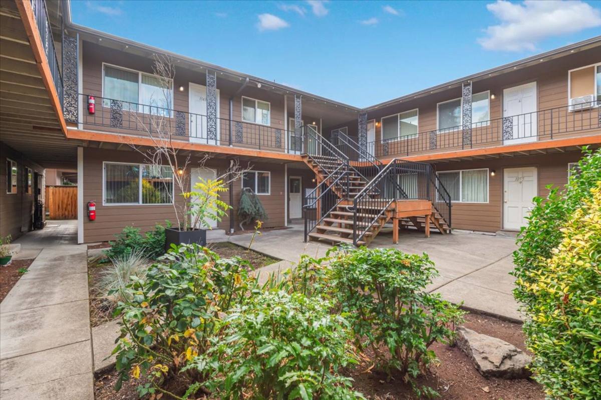 Apartment for rent at 1015 - 1069 Liberty St SE, Salem, OR 97302