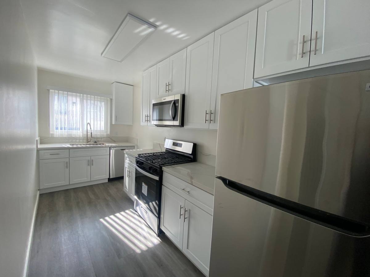 Apartment for rent at 4025 Coco Ave, Los Angeles, CA 90008