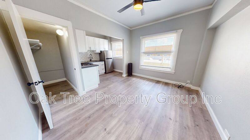 Apartment for rent at 353 Grand Ave #20, Oakland, CA 94610