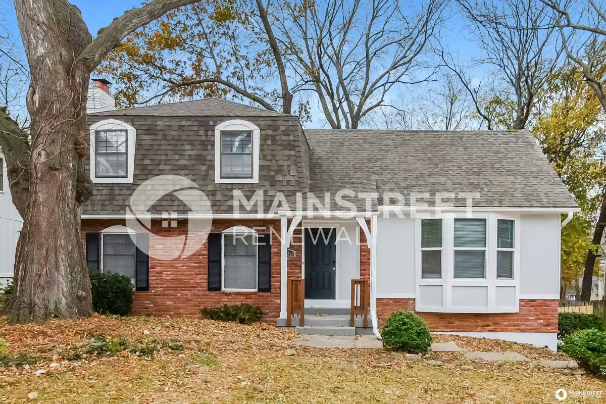 House for rent at 12727 W 101st St, Lenexa, KS 66215