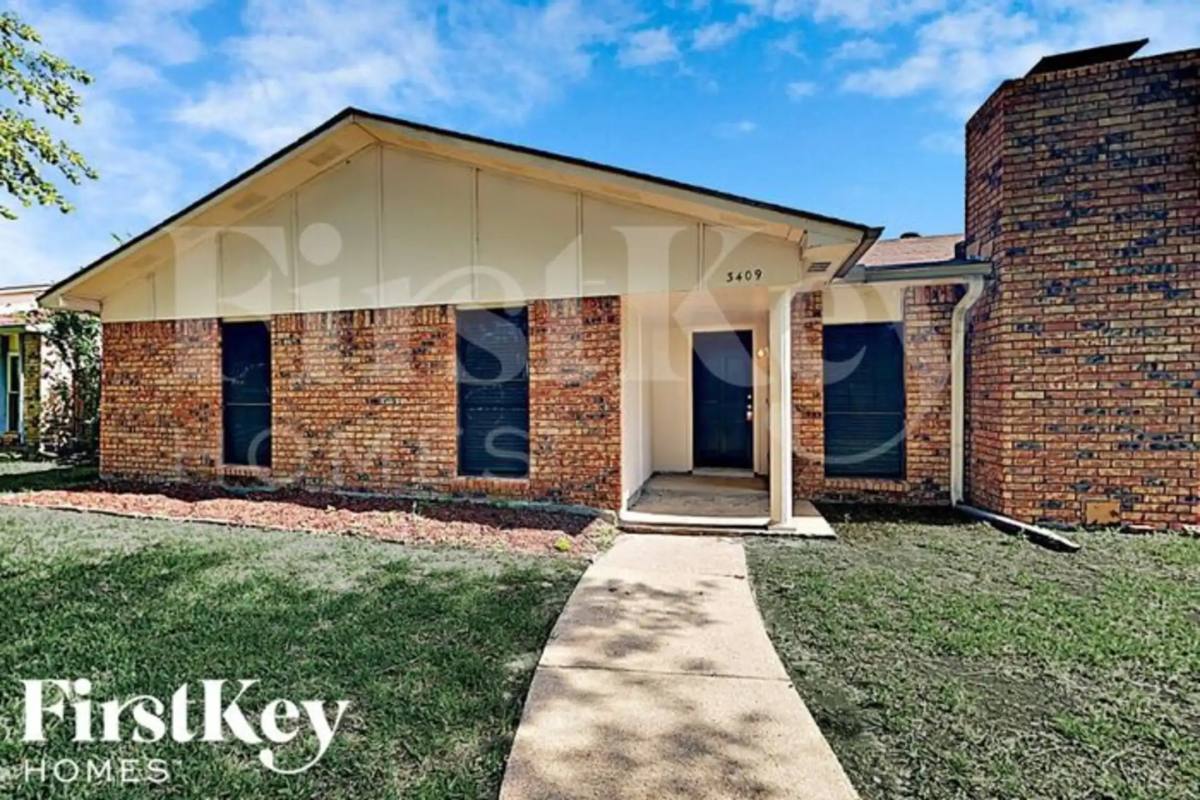 House for rent at 3409 Ardis Dr, Rowlett, TX 75088